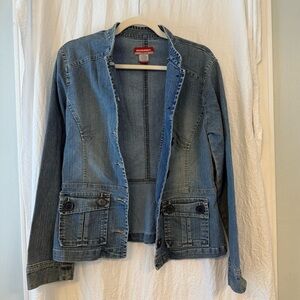 UNION BAY Juniors L 90s Y2K Chic Distressed Stretch Jean Denim Jacket Workwear